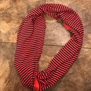 Lululemon infinity vinyasa scarf